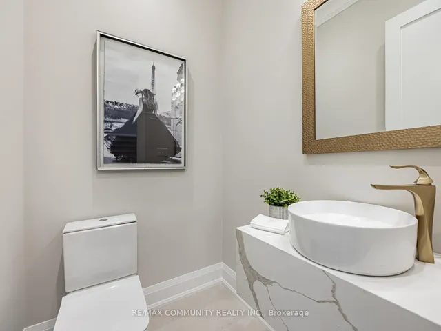 Additional image 18 of 37 Sugarbush Sq