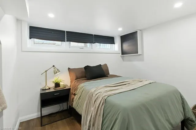 Additional image 37 of 30 Cloke Crt