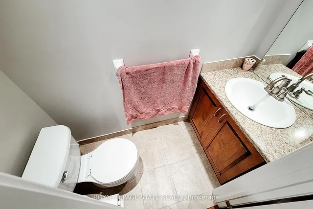 Additional image 43 of 110 Marina Point Cres