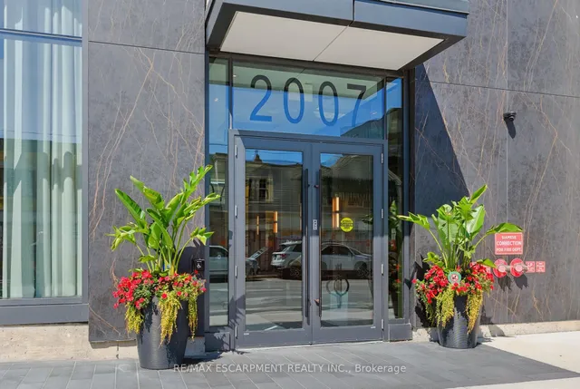 Additional image 3 of 2007 James St Unit 1604