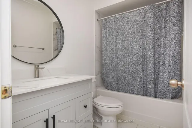 Additional image 13 of 902 Ledbury Cres