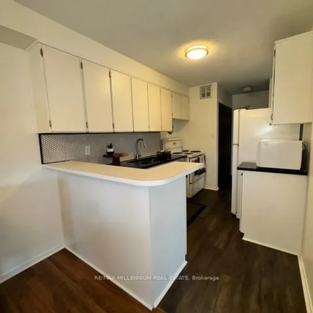 Additional image 6 of 90 Ling Rd Unit #910