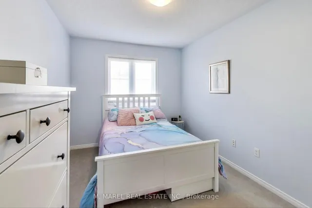 Additional image 23 of 74 Bradley Ave