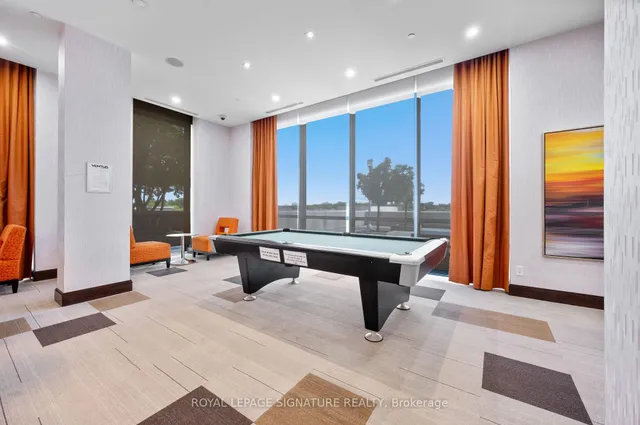 Additional image 28 of 181 Village Green Sq Unit 921