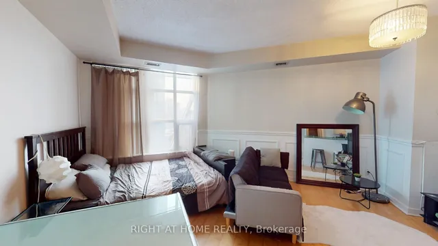 Additional image 14 of 438 Richmond St Unit 908