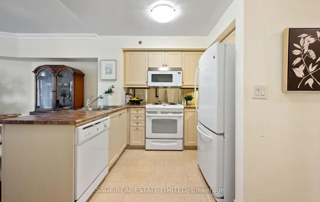 Additional image 12 of 3 Marine Parade Dr Unit 1005