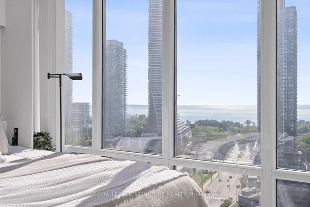 Additional image 28 of 90 Park Lawn Rd Unit 2005