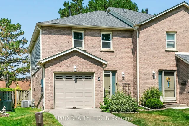 Additional image 42 of 3455 Caplan Cres Unit 3