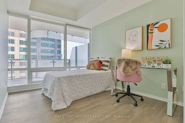 Additional image 8 of 1 Bloor St Unit 1110