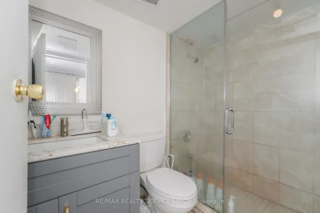 Additional image 42 of 59 Hullen Cres