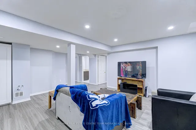 Additional image 41 of 234 Valleyway Dr