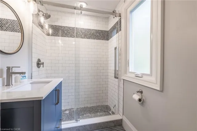 Additional image 23 of 33 East 12th St