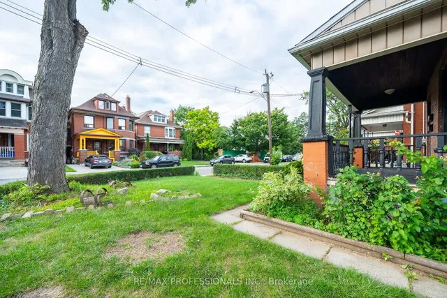 Additional image 24 of 129 Balsam Ave