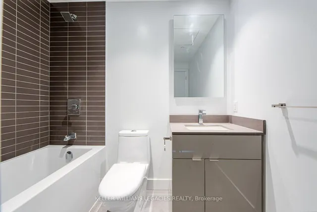 Additional image 11 of 7 Grenville St Unit 3705