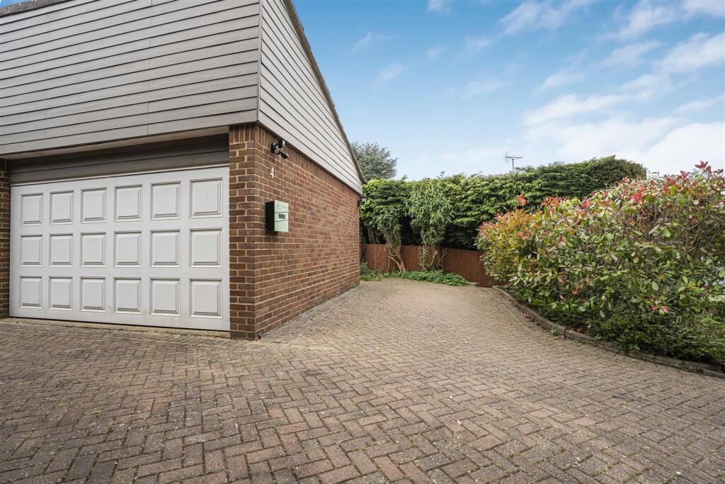 Additional image 26 of Leonards Close, Welwyn