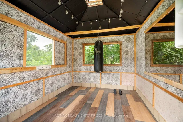 Additional image 39 of 6295 Guelph Line