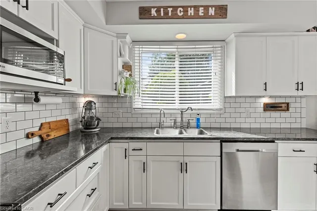 Additional image 14 of 992 Garth St