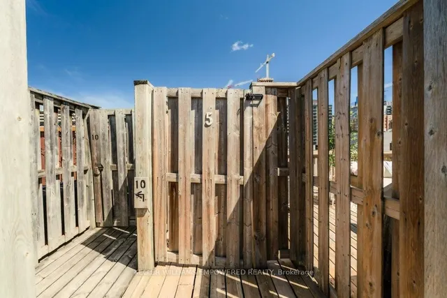 Additional image 31 of 189 Queen St Unit 5