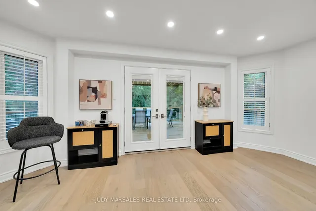 Additional image 16 of 26 Huntingwood Ave