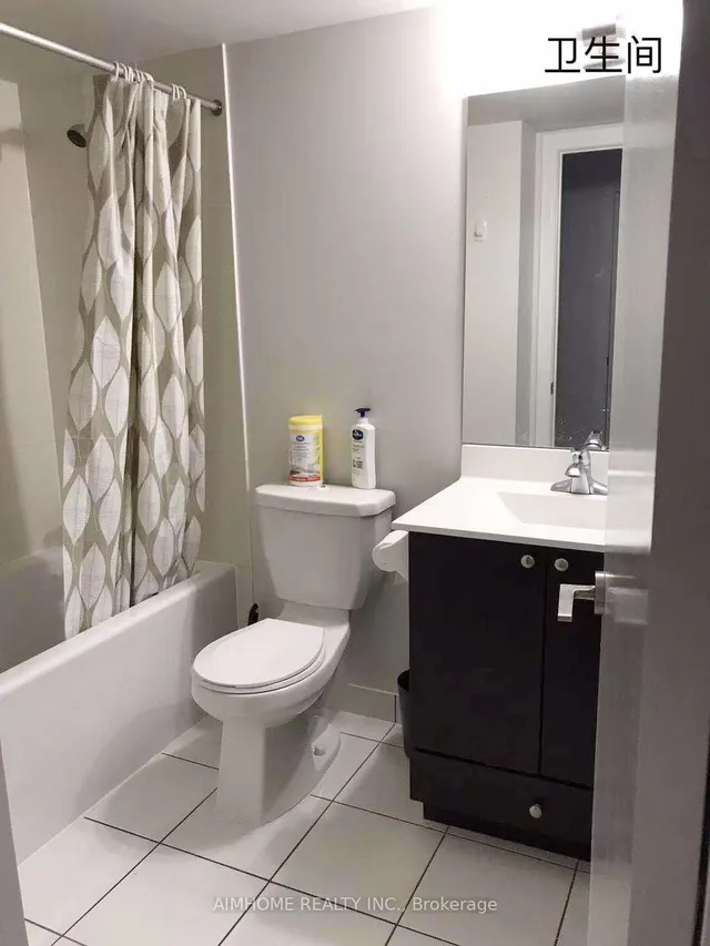 Additional image 10 of 181 Village Green Sq Unit 1512