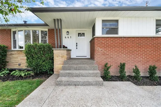 Additional image 3 of 441 Elmwood Ave