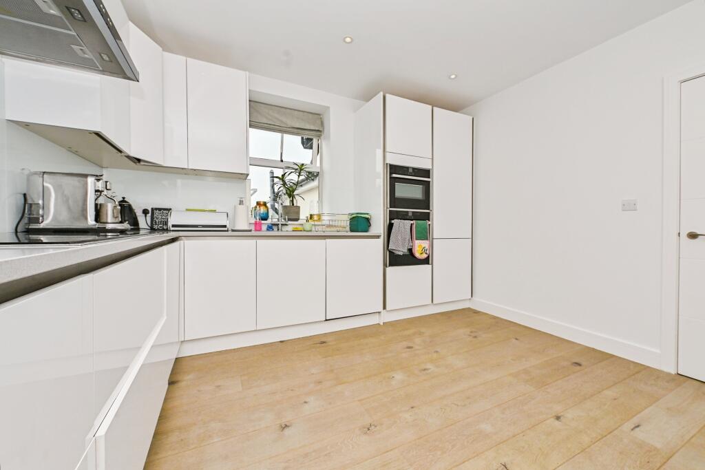 Additional image 7 of Alma Road, St. Albans, AL1