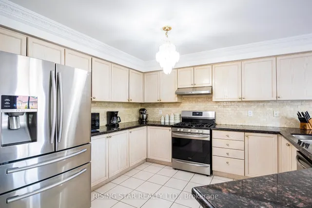 Additional image 18 of 132 Luella Cres