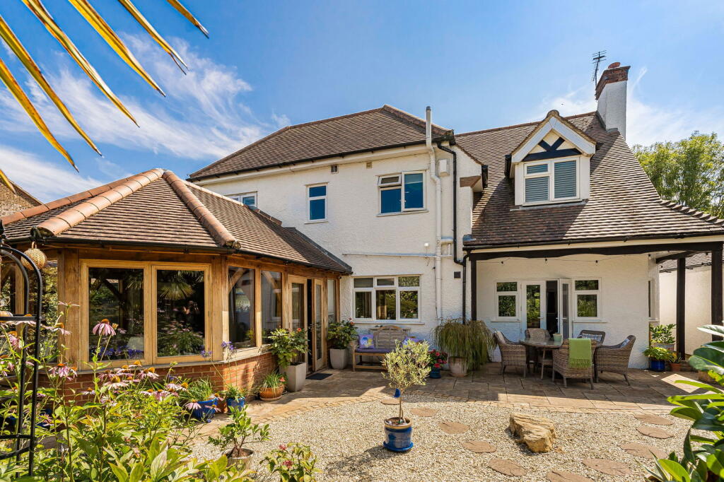 Additional image 7 of Park Street Lane,Park Street,St. Albans,AL2 2AL