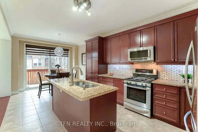 Additional image 10 of 327 PRINGLE Ave