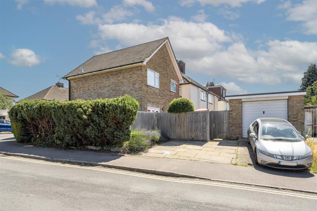 Additional image 17 of Jubilee Avenue, London Colney, St. Albans