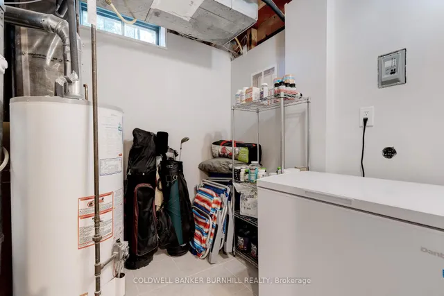 Additional image 36 of 2181 Cleaver Ave