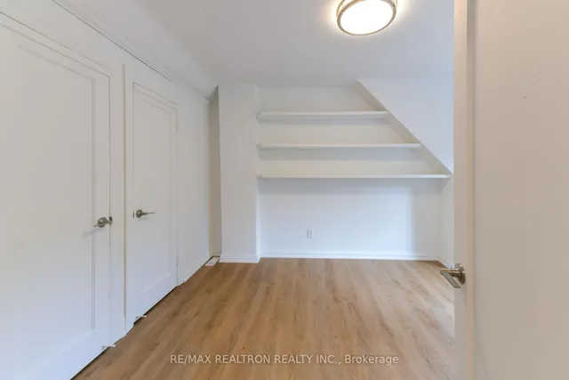 Additional image 26 of 150 Upper Canada Dr