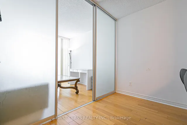 Additional image 15 of 51 Lower Simcoe St Unit 1202