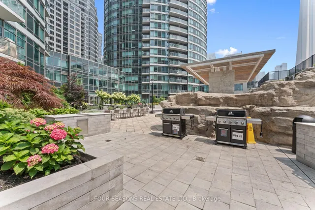 Additional image 22 of 361 Front St Unit 2510