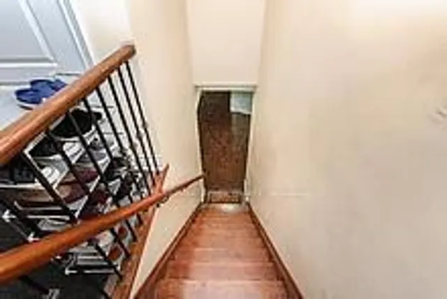 Additional image 38 of 36 Valleyridge Cres