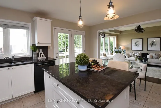 Additional image 19 of 38 Cranston St