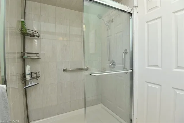 Additional image 23 of 137 Silverbirch Blvd