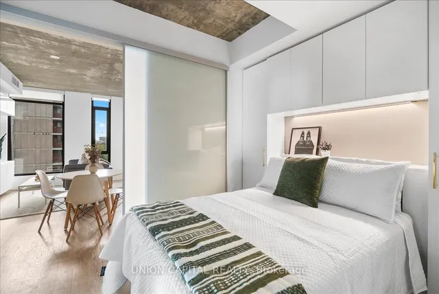 Additional image 9 of 111 Bathurst St Unit 505