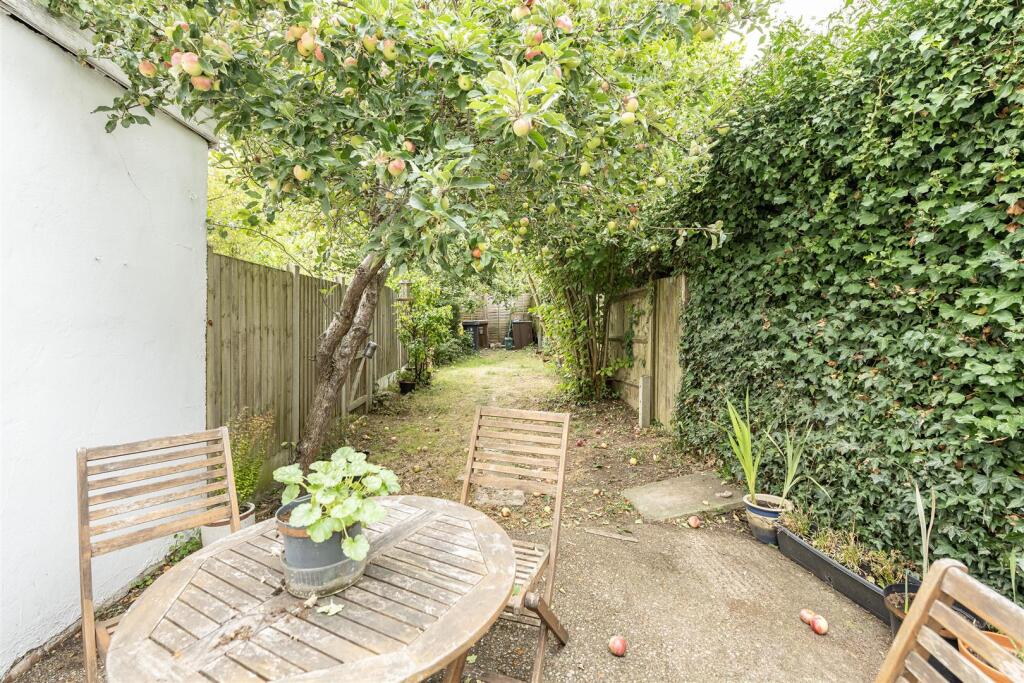 Additional image 11 of Cravells Road, Harpenden