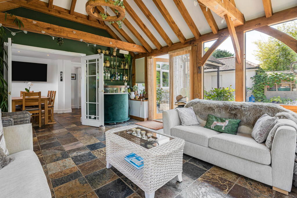 Additional image 6 of Park Street Lane,Park Street,St. Albans,AL2 2AL