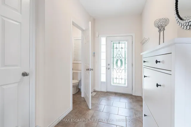 Additional image 2 of 345 Glancaster Rd Unit 14