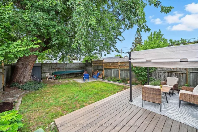 Additional image 24 of 17 Cameron Ave