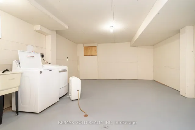 Additional image 37 of 18 Dunbarton Cres