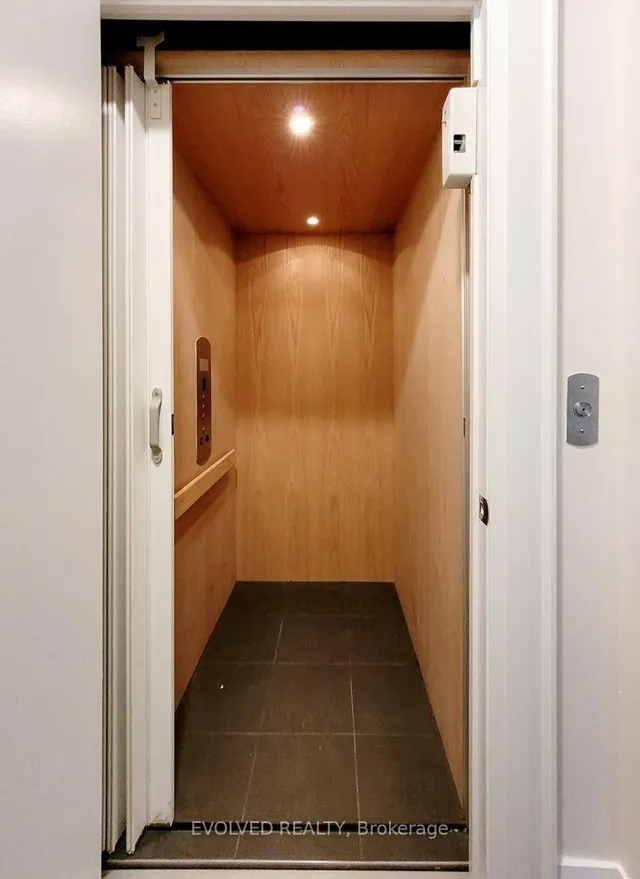 Additional image 15 of 29 Queens Quay Unit 110