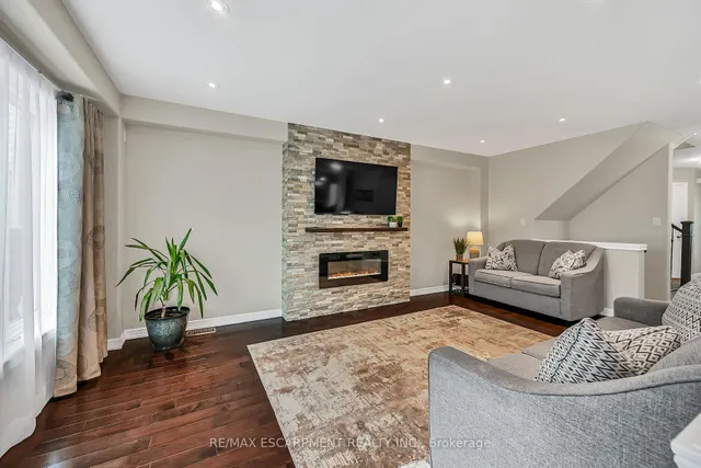 Additional image 9 of 70 Escarpment Dr