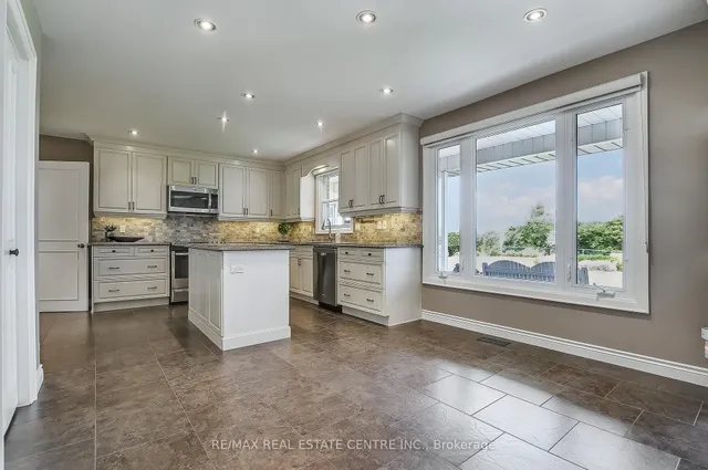 Additional image 17 of 2151 1 Rd