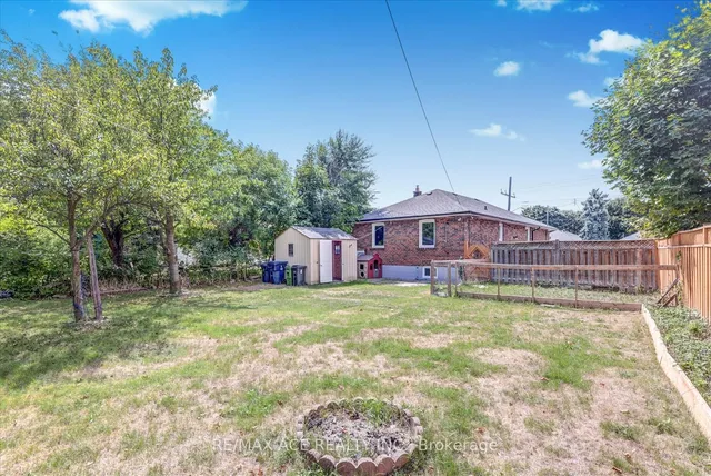 Additional image 33 of 63 Lynvalley Cres