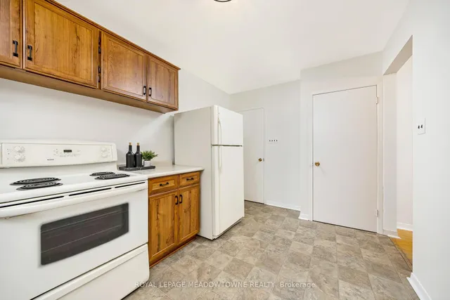 Additional image 15 of 379 Williams Ave