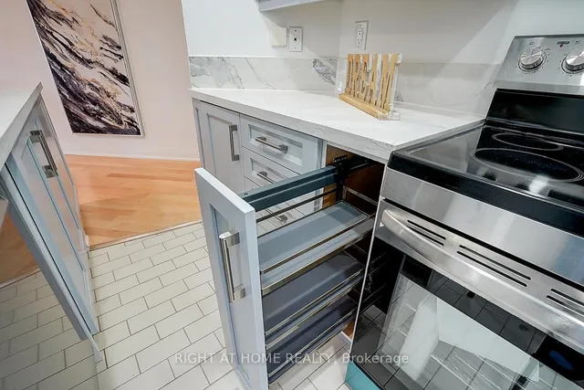 Additional image 24 of 222 The Esplanade Unit 718