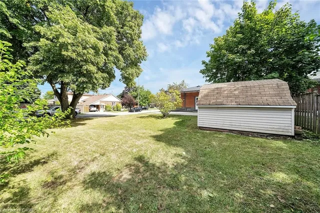 Additional image 40 of 441 Elmwood Ave